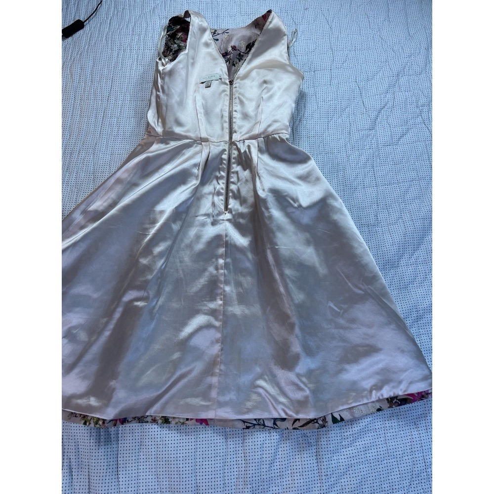 Ted Baker London Mid Pink Clarbel Blossom V Back Jacquard Size 2 MSRP $429 - Picture 16 of 16